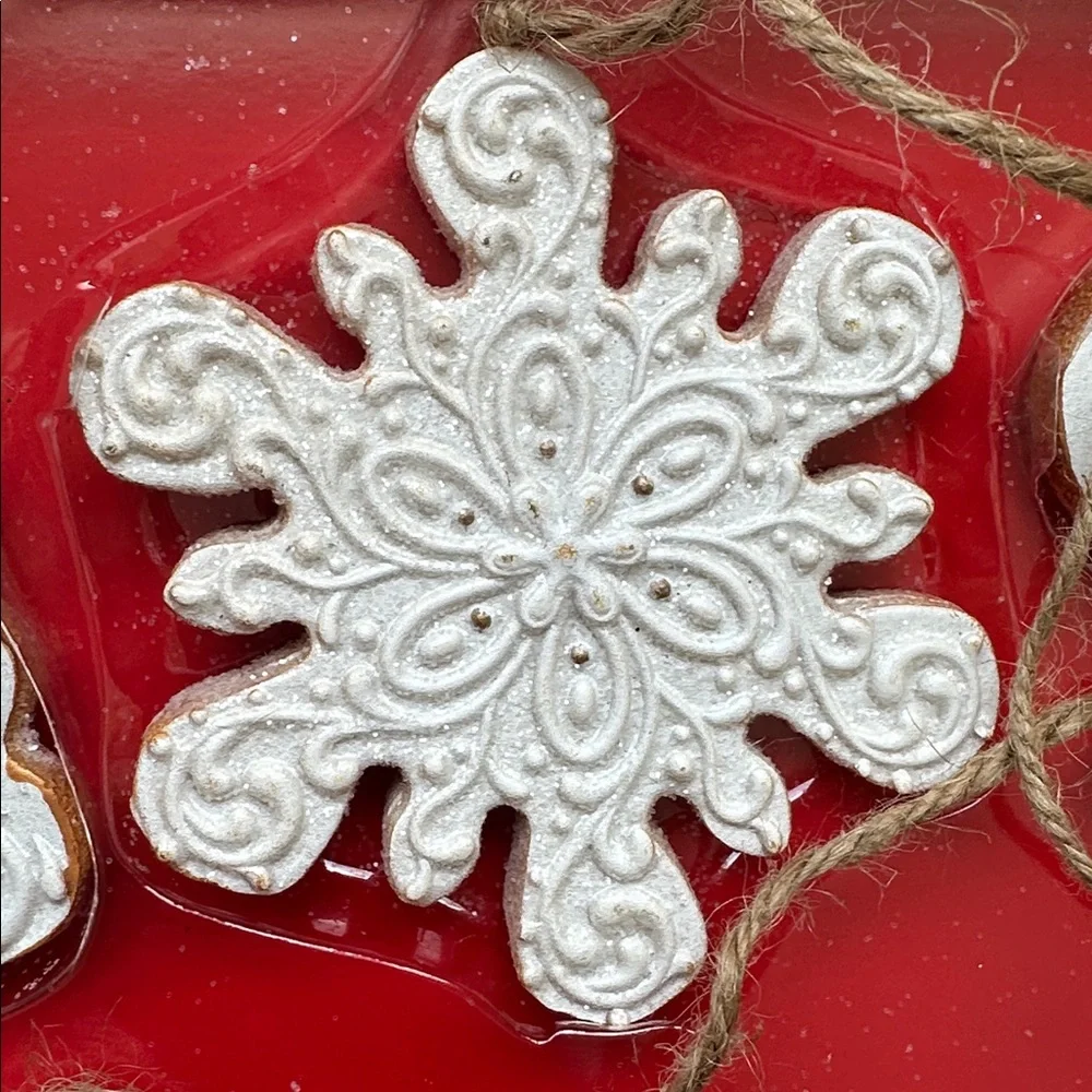 Martha Stewart White Gingerbread Garland 4 Foot Long - Resin Christmas Cookie